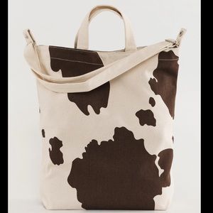 Baggu tote bag in brown cow